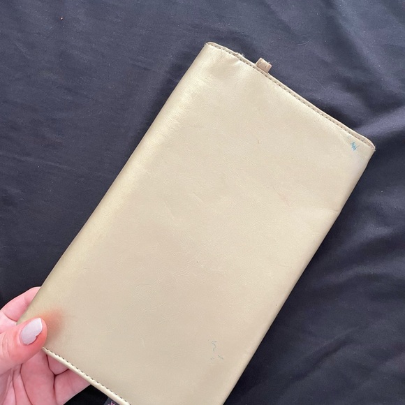 Jet Setter Wallet - Picture 5 of 5